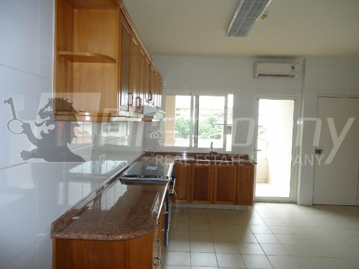 Ample 3 Bedroom Apartment with Excellent Facilities, Old Ikoyi, Ikoyi, Lagos, Flat / Apartment for Rent
