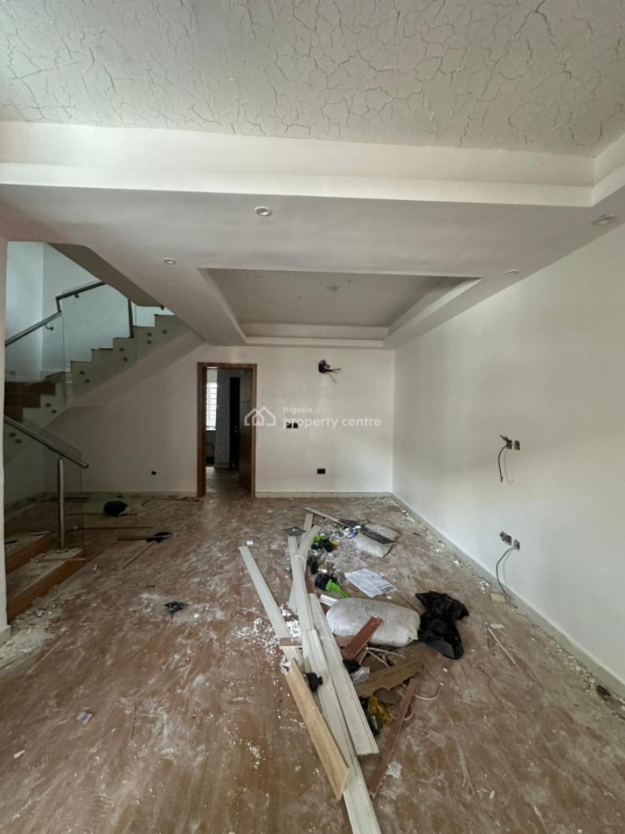 Fully Service 4bedroom Terrace Duplex at Lekki Phase 1, Lekki Phase 1, Lekki Phase 1, Lekki, Lagos, Terraced Duplex for Rent