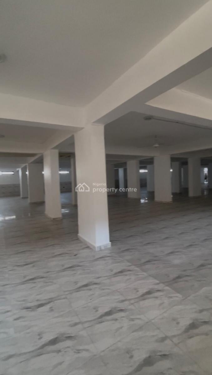 Massive 1100sqm Warehouse Space, Jahi, Abuja, Plaza / Complex / Mall for Rent