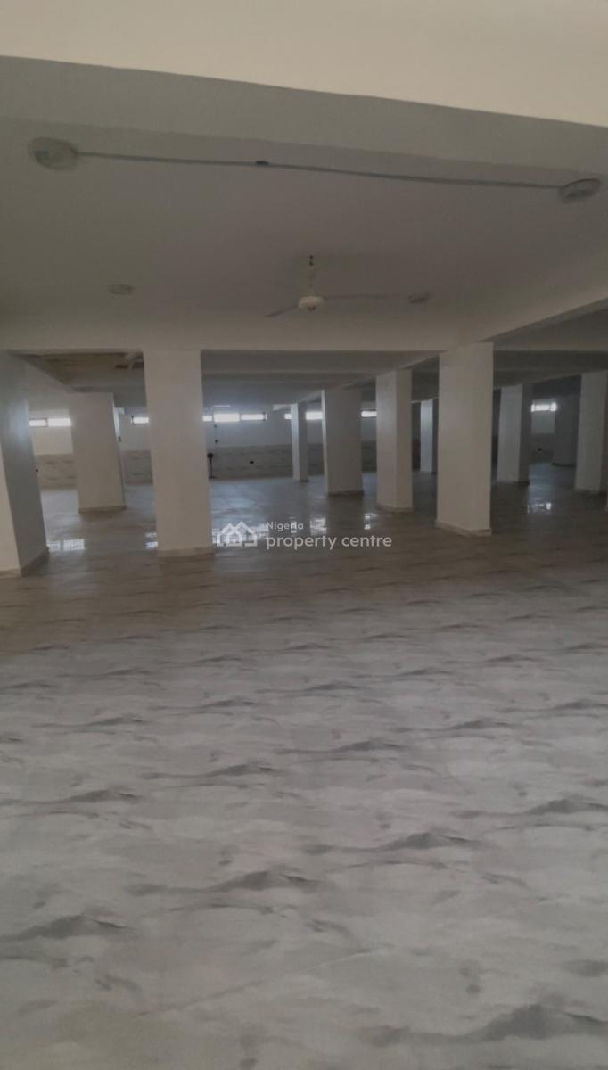 Massive 1100sqm Warehouse Space, Jahi, Abuja, Plaza / Complex / Mall for Rent