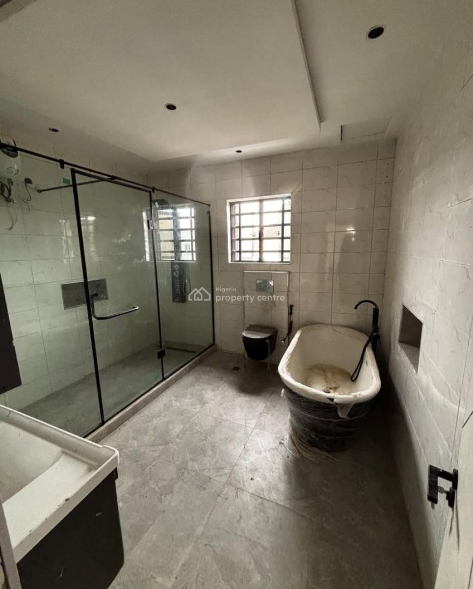 5-bedroom Terraced Duplex with Bq., Ikeja Gra, Ikeja, Lagos, Terraced Duplex for Sale