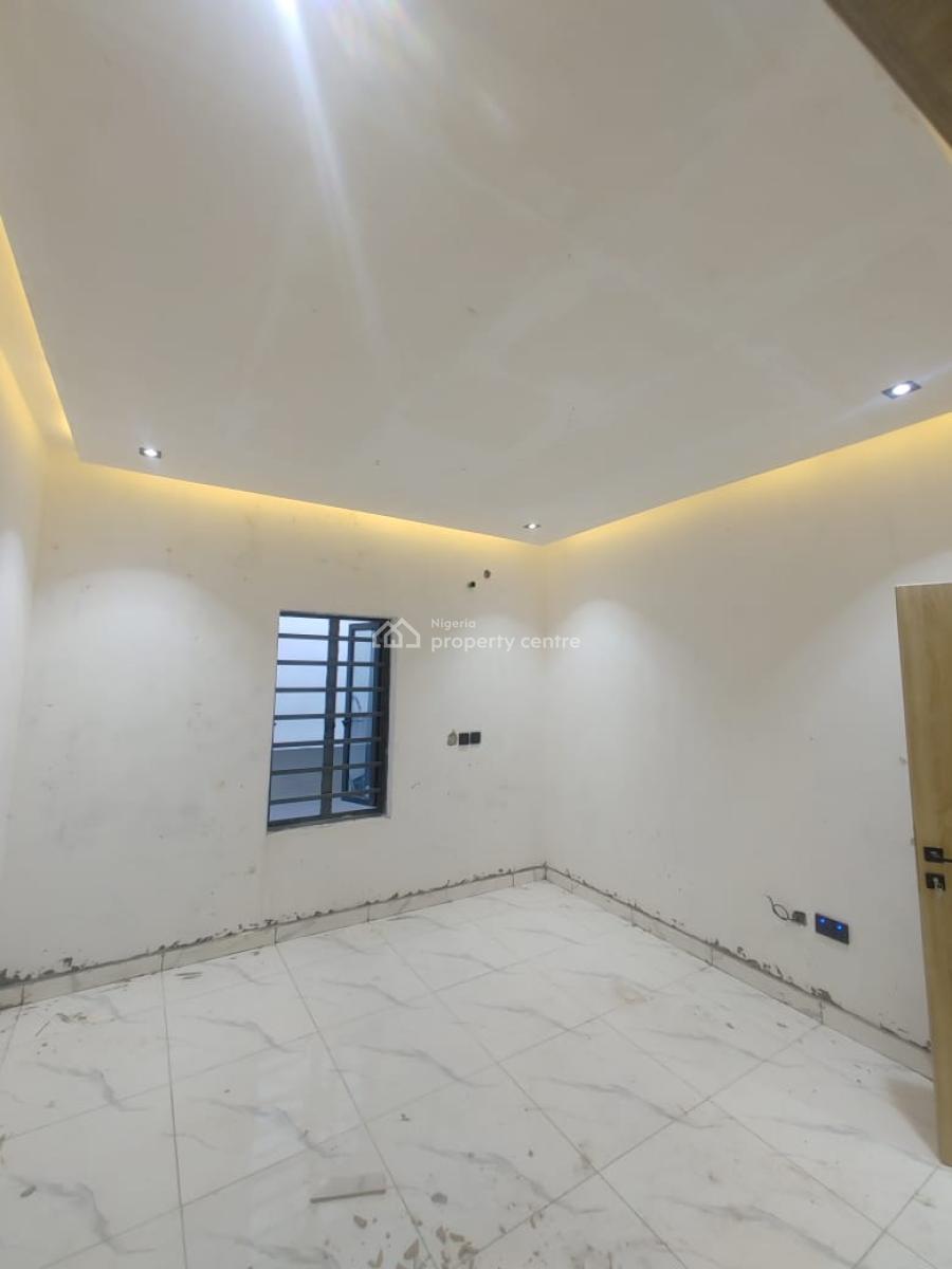 Executive Sweet 2 Bedrooms Luxury Apartment, Behind Blenco Shopping Mall Sangotedo, Ajah, Lagos, Flat / Apartment for Rent