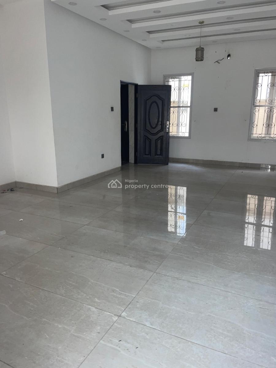 a Spacious 2 Bedroom Apartment, Lekki Scheme 2 By Abraham Adesanya, Lekki, Lagos, Flat / Apartment for Rent