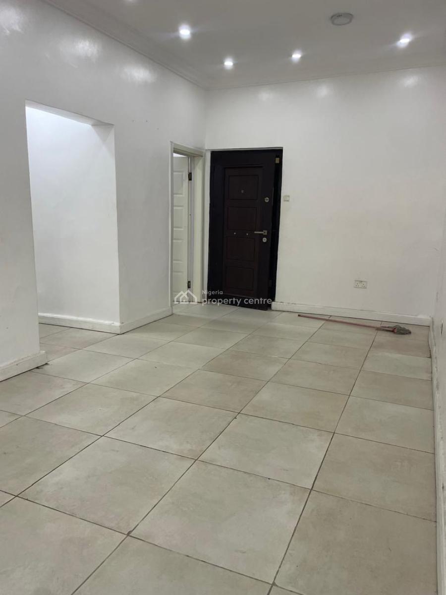 Luxury Mini Flat in a Service Estate, Chevron Drive, Lekki Expressway, Lekki, Lagos, Mini Flat (room and Parlour) for Rent