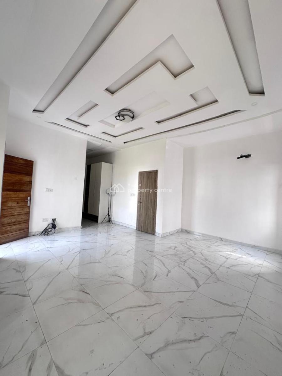 Stunning Spacious 5 Bedroom Detached Duplex + Bq in a Secure Estate, Chevron, Lekki, Lagos, Detached Duplex for Sale