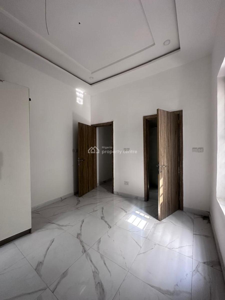 Stunning Spacious 5 Bedroom Detached Duplex + Bq in a Secure Estate, Chevron, Lekki, Lagos, Detached Duplex for Sale