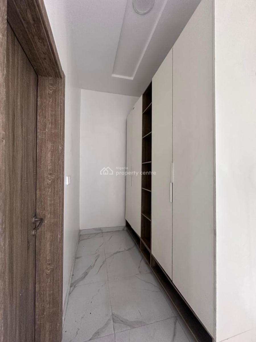 Stunning Spacious 5 Bedroom Detached Duplex + Bq in a Secure Estate, Chevron, Lekki, Lagos, Detached Duplex for Sale