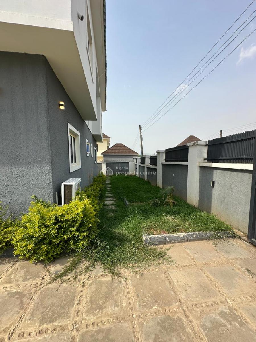 Furnished 2 Bedroom Flat, Nnpc Estate, Life Camp, Abuja, Flat / Apartment for Rent