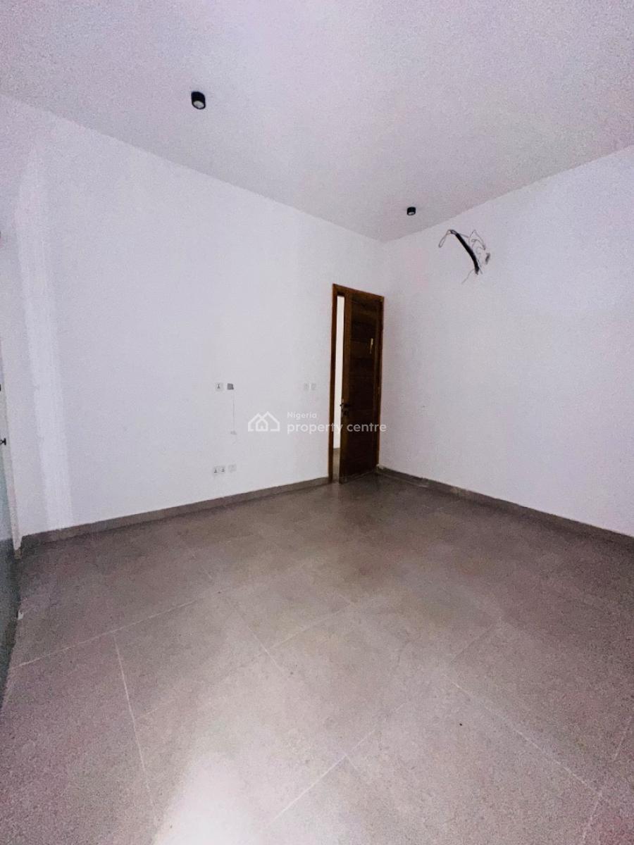 Unfurnished 2 Bedrooom Apartment with Pool & Elevator, Ikate, Lekki, Lagos, Flat / Apartment for Sale