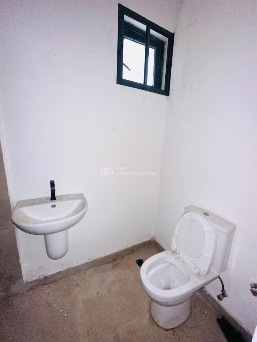 Unfurnished 2 Bedrooom Apartment with Pool & Elevator, Ikate, Lekki, Lagos, Flat / Apartment for Sale