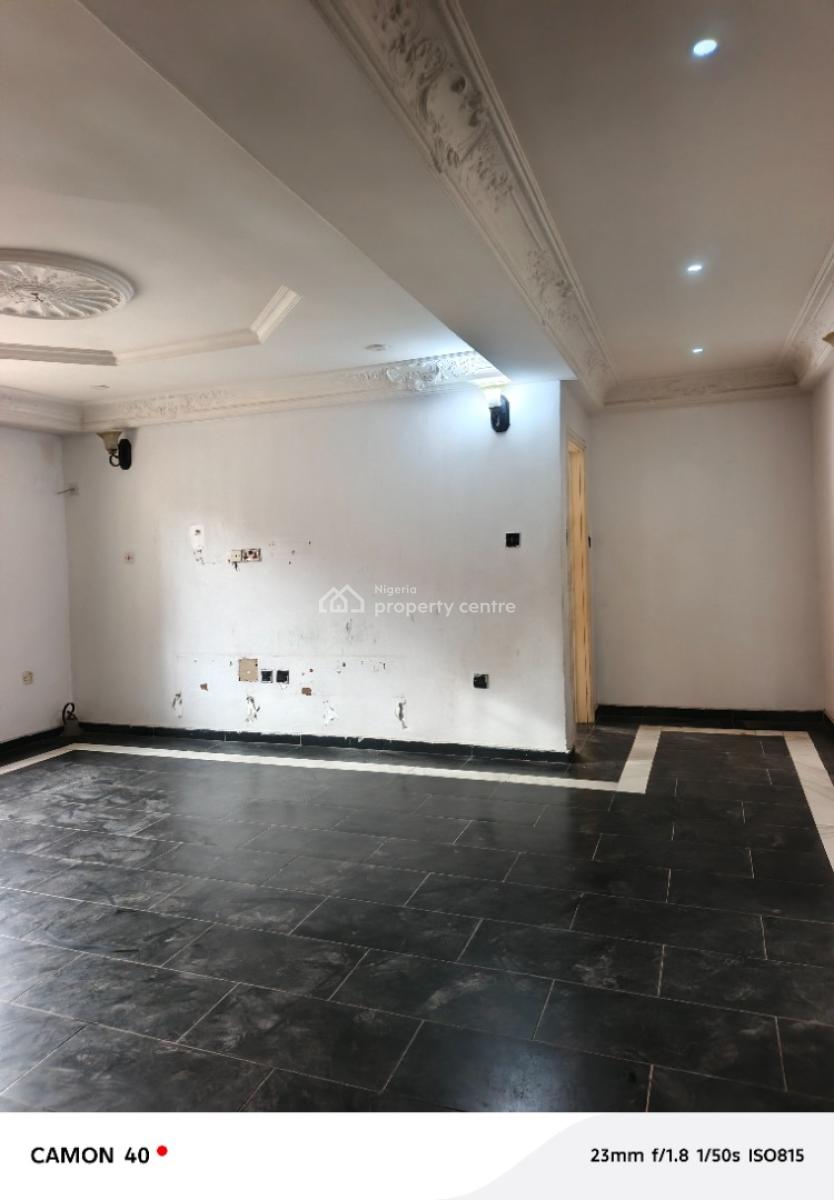 Luxury 2 Bedroom Flat Upstairs, Badore, Ajah, Lagos, Flat / Apartment for Rent