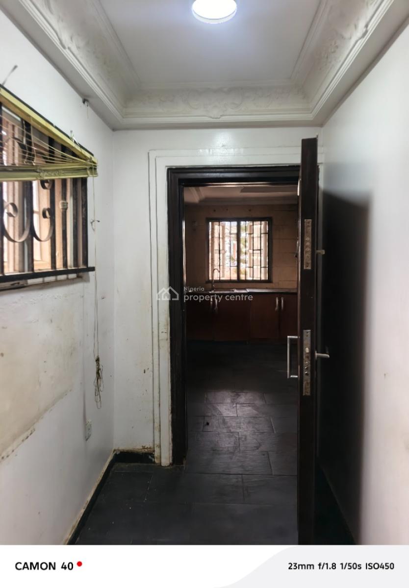 Luxury 2 Bedroom Flat Upstairs, Badore, Ajah, Lagos, Flat / Apartment for Rent