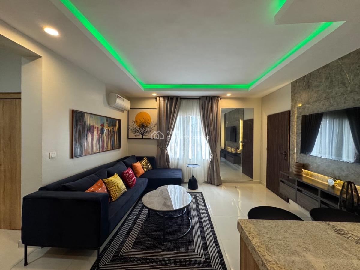 1 Bedroom Apartment at Igboefon, Chevron, Chevron, Igbo Efon, Lekki, Lagos, Mini Flat (room and Parlour) Short Let