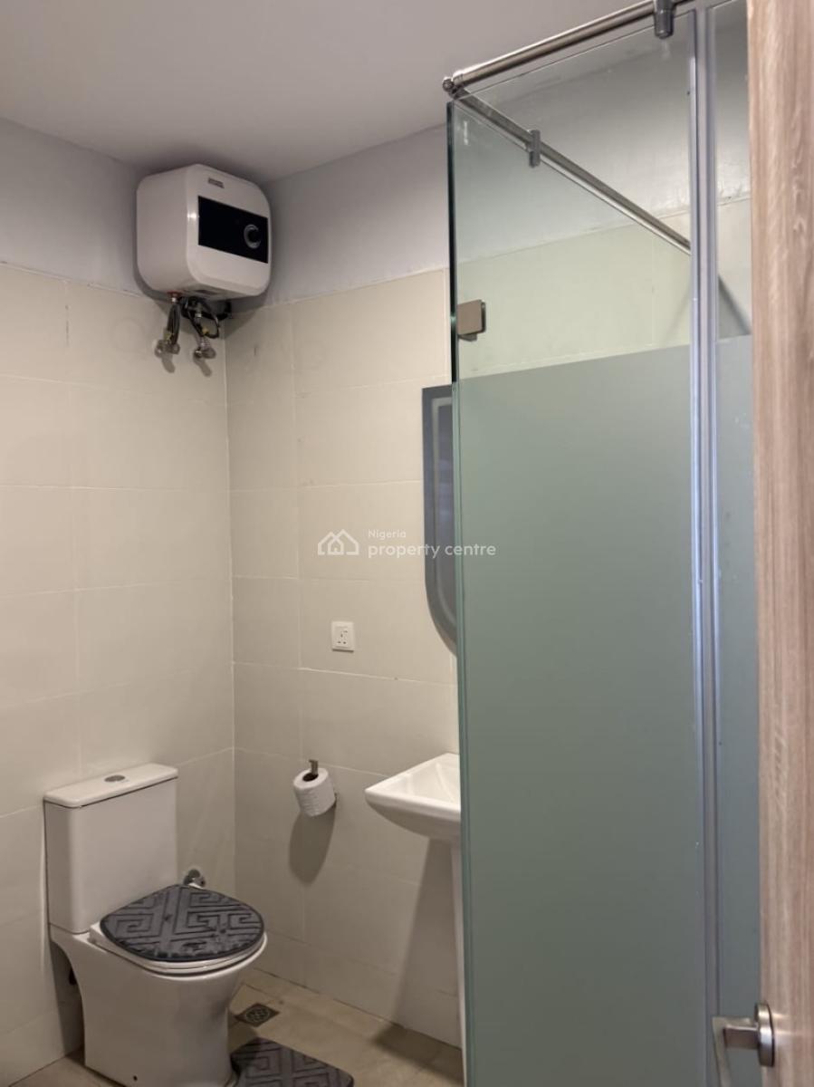 1 Bedroom Apartment at Igboefon, Chevron, Chevron, Igbo Efon, Lekki, Lagos, Mini Flat (room and Parlour) Short Let