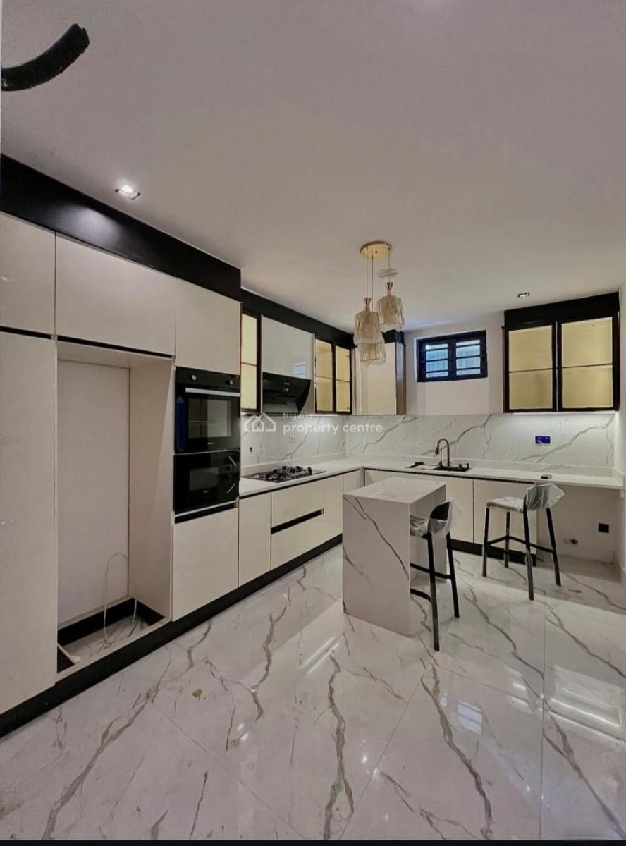 2 Bedroom Apartments with Elevator, Swimming Pool, Lekki Phase 1, Lekki, Lagos, Block of Flats for Sale