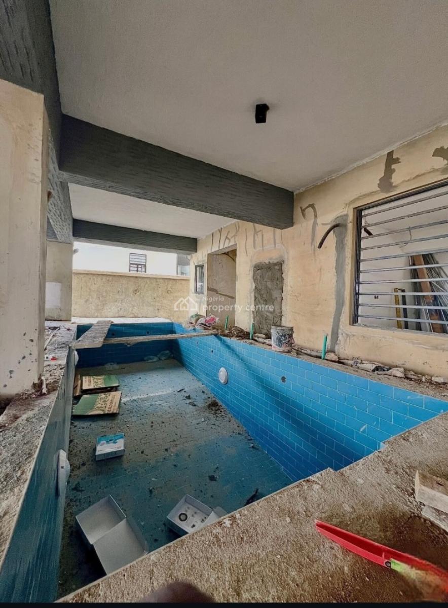 2 Bedroom Apartments with Elevator, Swimming Pool, Lekki Phase 1, Lekki, Lagos, Block of Flats for Sale