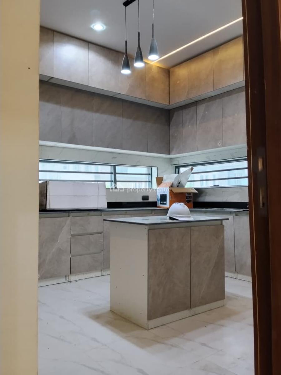 Luxury 5 Bedroom House with Bq, Ologolo, Lekki, Lagos, Detached Duplex for Rent