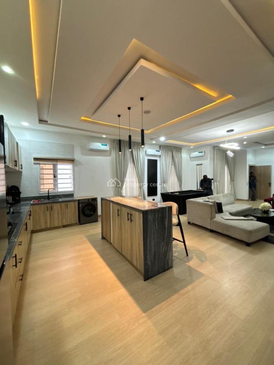 Fully Furnished 3 Bedroom Penthouse Apartment, Off Admiralty Way, Lekki Phase 1, Lekki, Lagos, Flat / Apartment for Rent