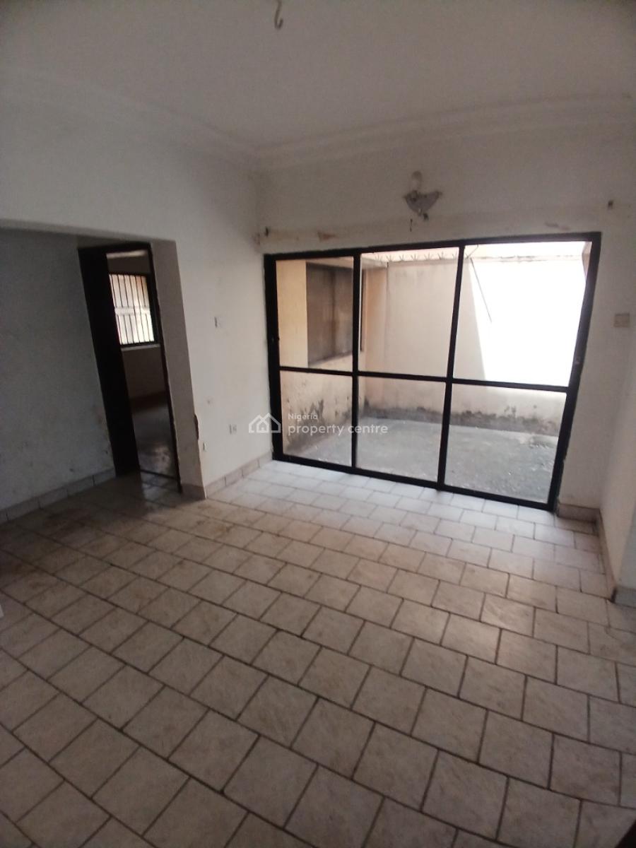 Under Renovation, 6 Bedrooms Detached Duplex with 2 Rooms Bq, Diplomatic Zone, Asokoro District, Abuja, Detached Duplex for Rent