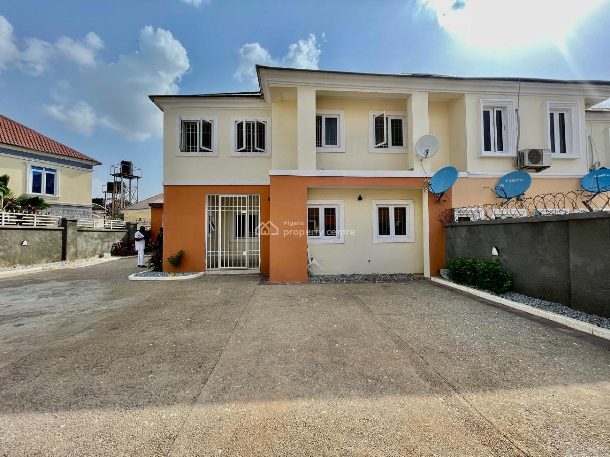 Tastefully Finished 4 Bedroom Semi-detached Duplex with Bq, Naf Valley Estate, Asokoro District, Abuja, Semi-detached Duplex for Rent