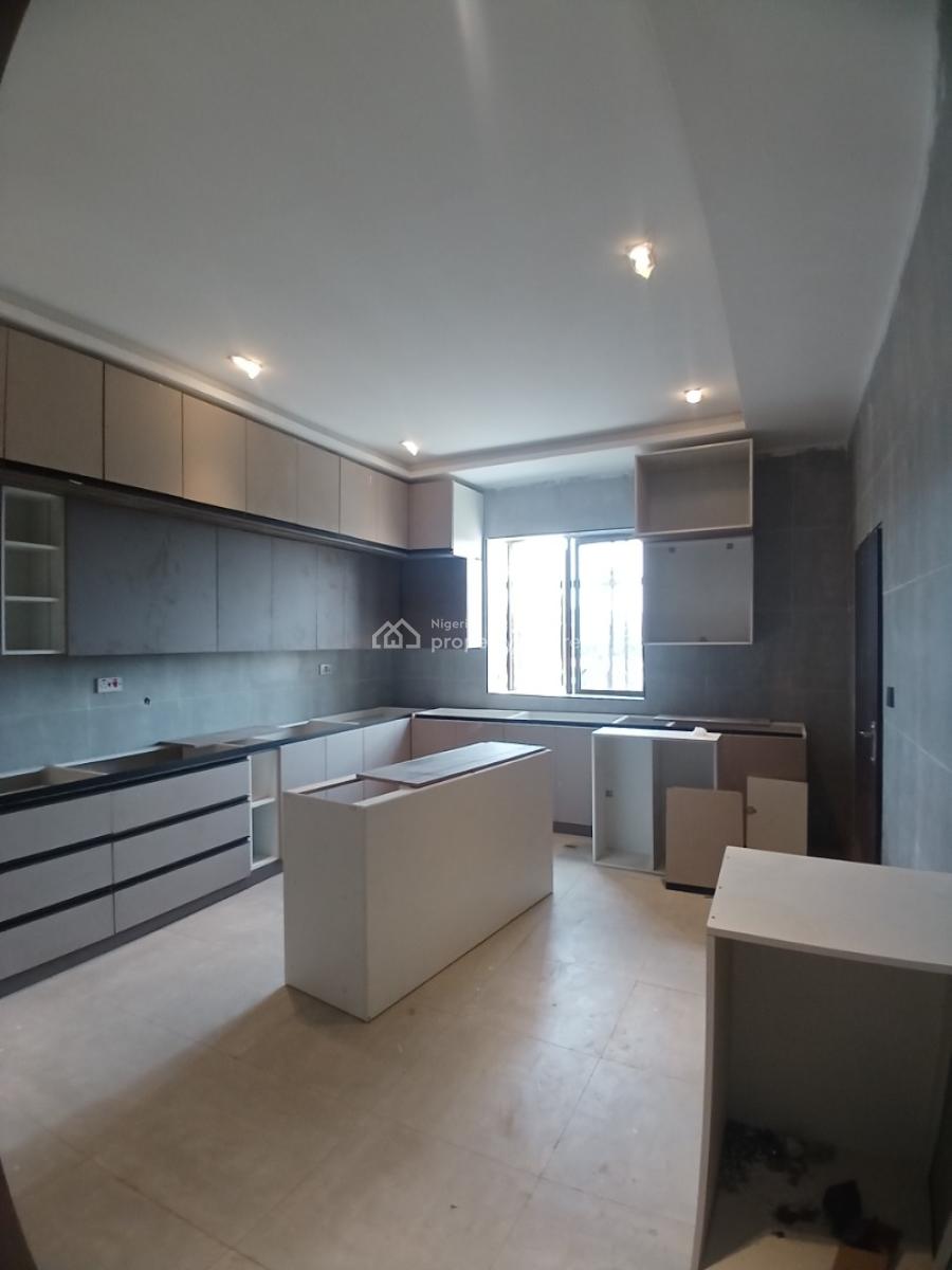 Smart 3 Bedroom Block of Flat with 1room Bq with Elevator, Asokoro Abuja Diplomatic Zone, Asokoro District, Abuja, Block of Flats for Sale