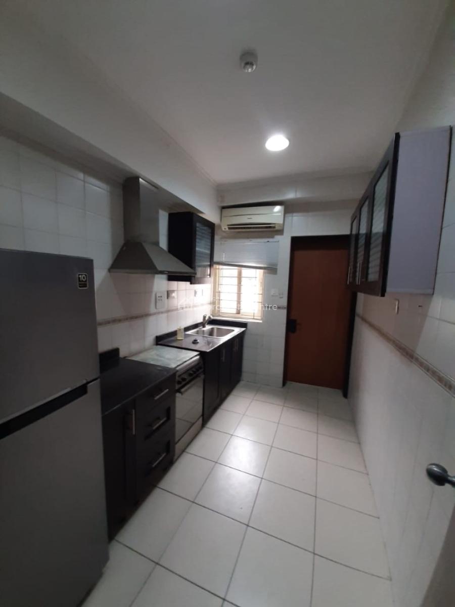 Serviced 1 Bedroom En-suite Flat with an Enclosed Fitted Kitchen, Cook, Oniru, Victoria Island (vi), Lagos, Flat / Apartment for Rent
