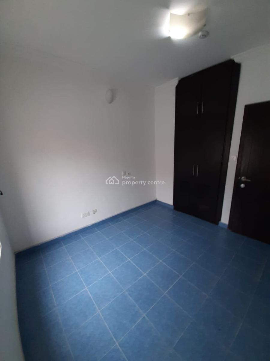 Serviced 1 Bedroom En-suite Flat with an Enclosed Fitted Kitchen, Cook, Oniru, Victoria Island (vi), Lagos, Flat / Apartment for Rent