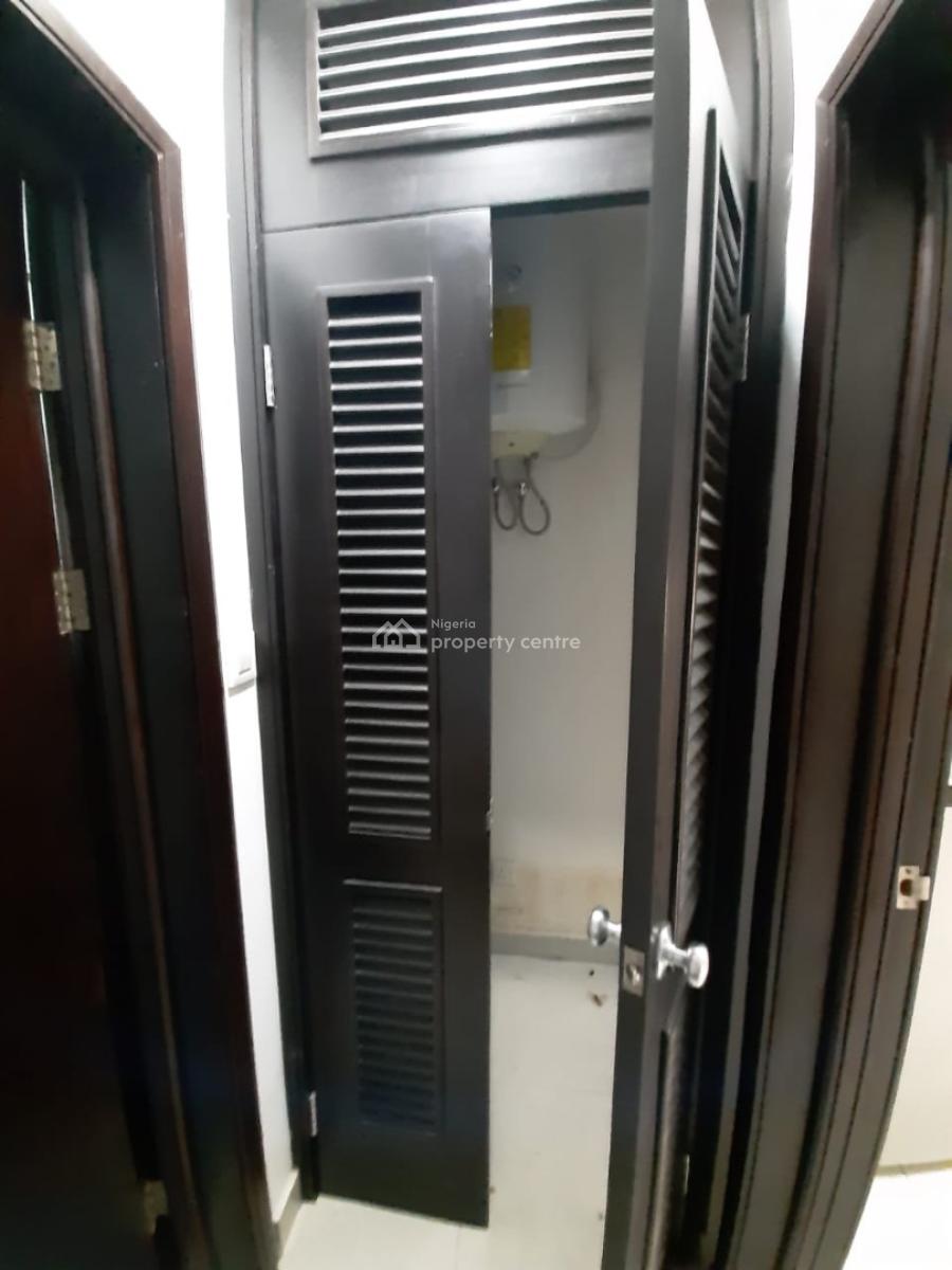 Serviced 1 Bedroom En-suite Flat with an Enclosed Fitted Kitchen, Cook, Oniru, Victoria Island (vi), Lagos, Flat / Apartment for Rent