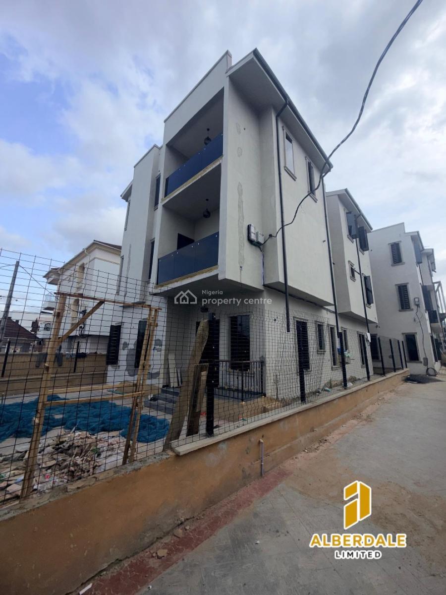Standard 5 Bedrooms Fully Detached Duplex, Gbagada, Lagos, Detached Duplex for Sale