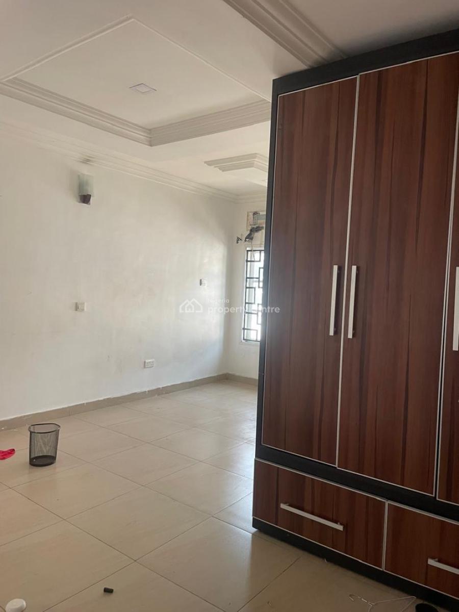 4 Bedrooms Terrace Corner Piece in Service Estate at Chevron, Lekki Expressway, Lekki, Lagos, Terraced Duplex for Rent