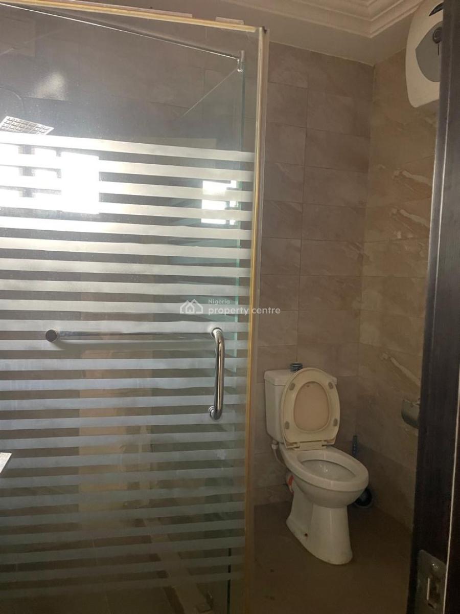 4 Bedrooms Terrace Corner Piece in Service Estate at Chevron, Lekki Expressway, Lekki, Lagos, Terraced Duplex for Rent