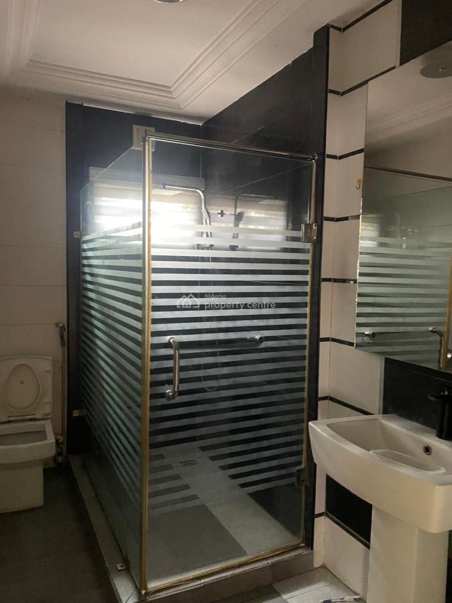 4 Bedrooms Terrace Corner Piece in Service Estate at Chevron, Lekki Expressway, Lekki, Lagos, Terraced Duplex for Rent