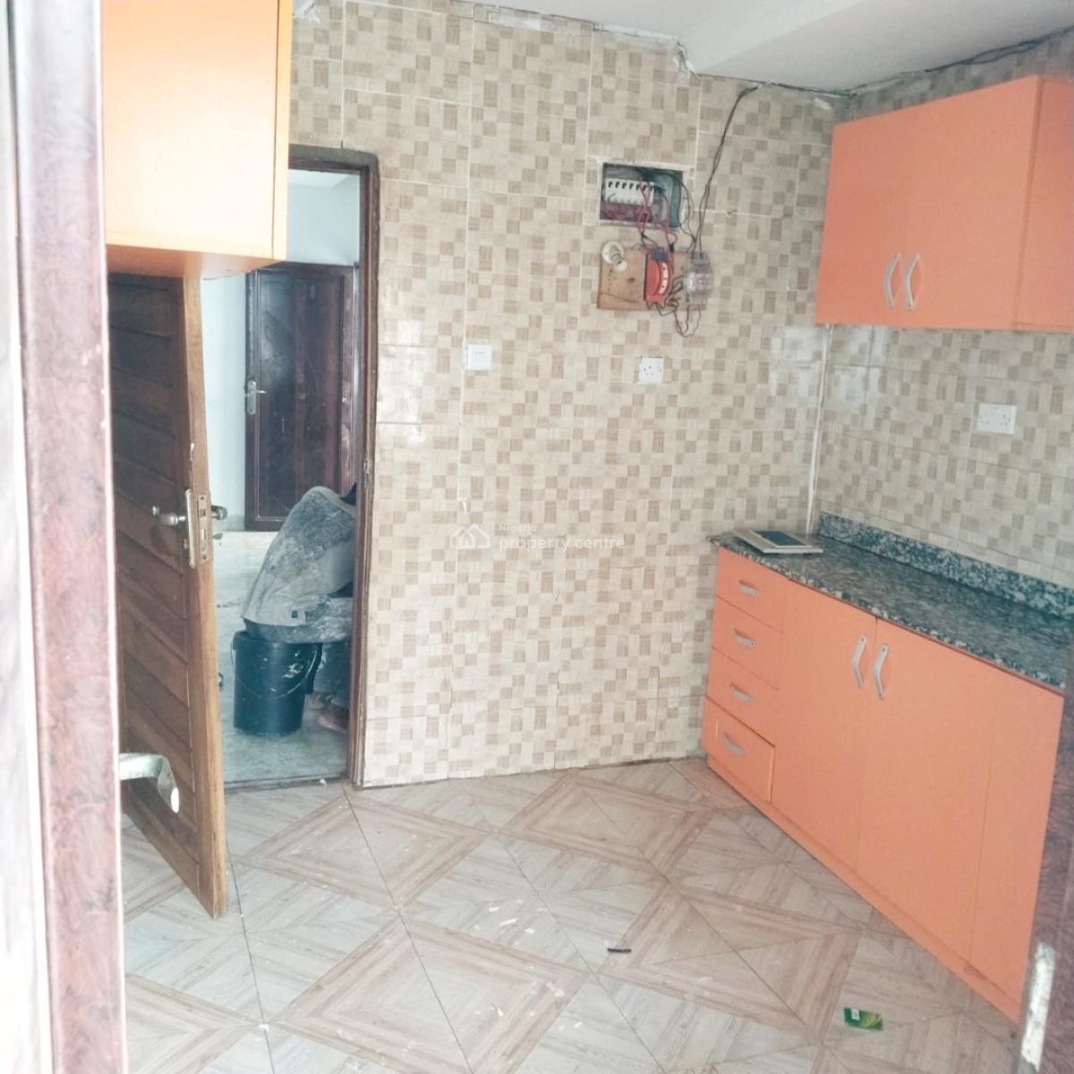 Luxury 2 Bedroom Flat, Olowora, Omole Phase 2, Ikeja, Lagos, Flat / Apartment for Rent