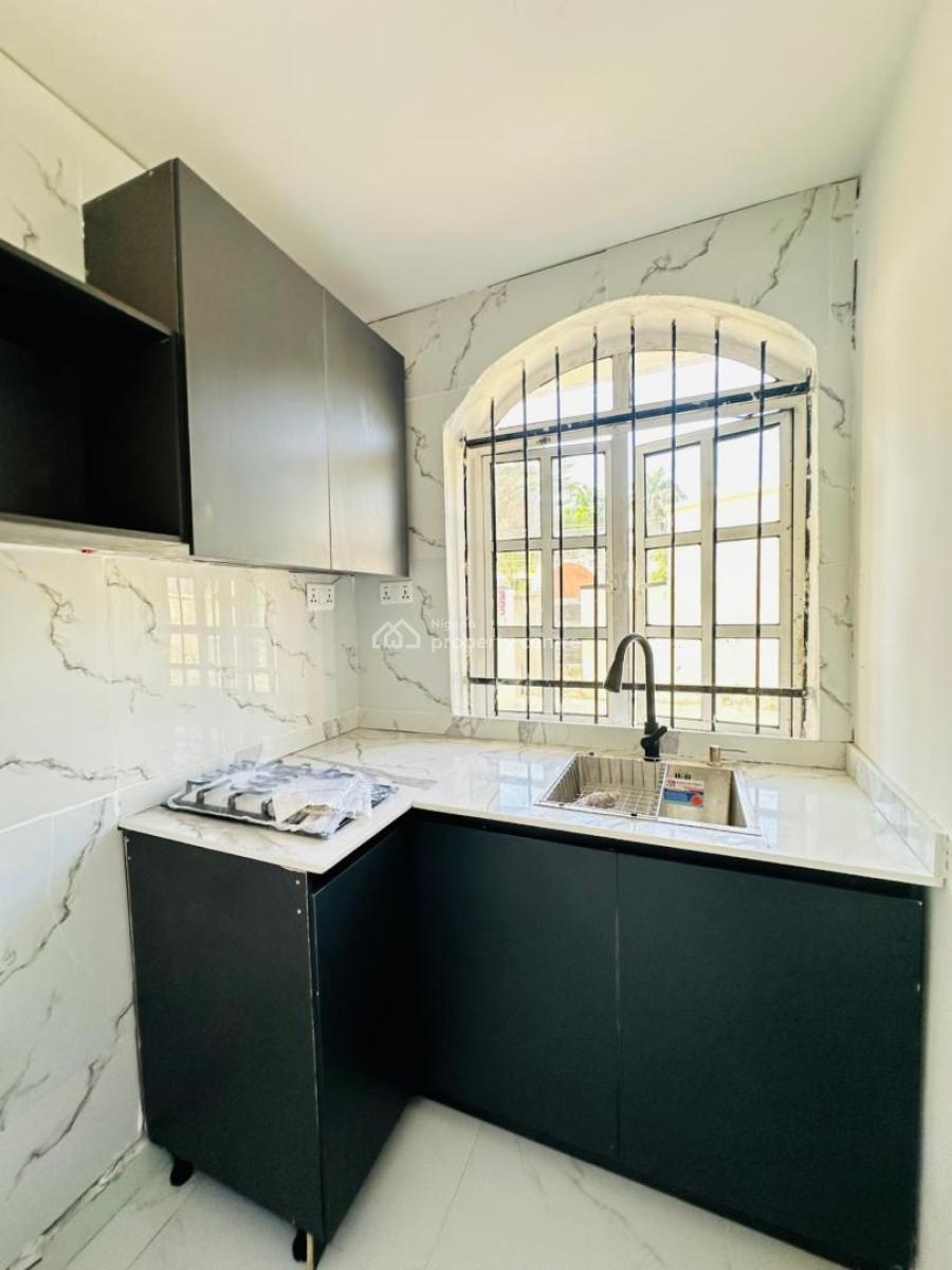 1bedroom Apartment in Oniru ,victoria Island, Oniru ,victoria Island ,lagos ,nigeria, Oniru, Victoria Island (vi), Lagos, Mini Flat (room and Parlour) for Rent