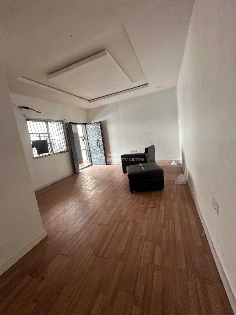 Specious 2bedroom Flat, Ologolo, Lekki, Lagos, Flat / Apartment for Rent