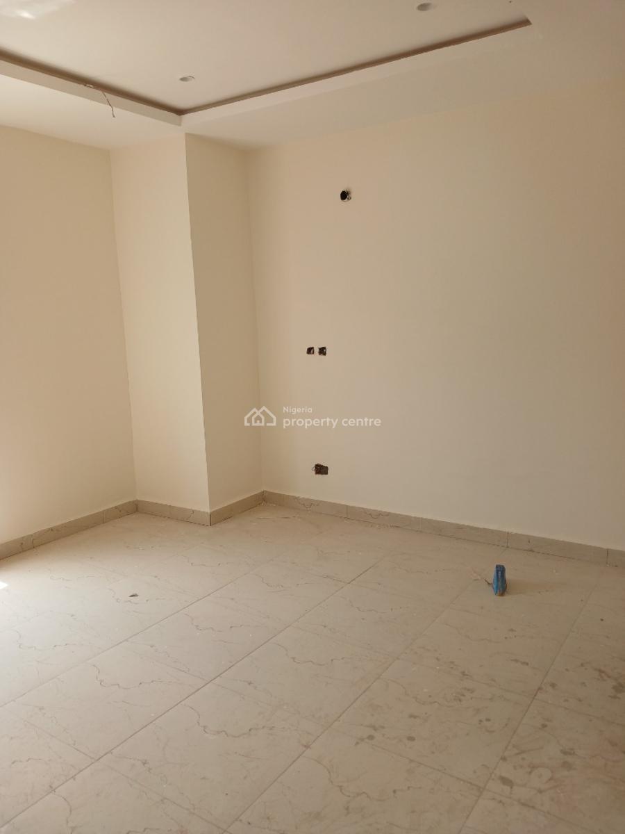 a Brand New Spacious 3-bedroom Flat, Idu-karmo District, After Nizamiyel Hospital ( Turkish Hospital), Idu Industrial, Abuja, Flat / Apartment for Rent
