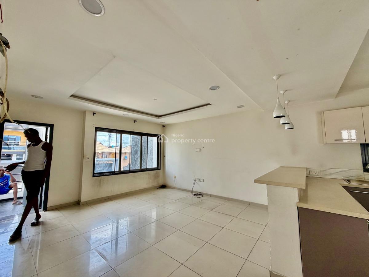 Well Built 2-bedroom Apartment, Osapa London, Lekki, Lagos, Flat / Apartment for Rent