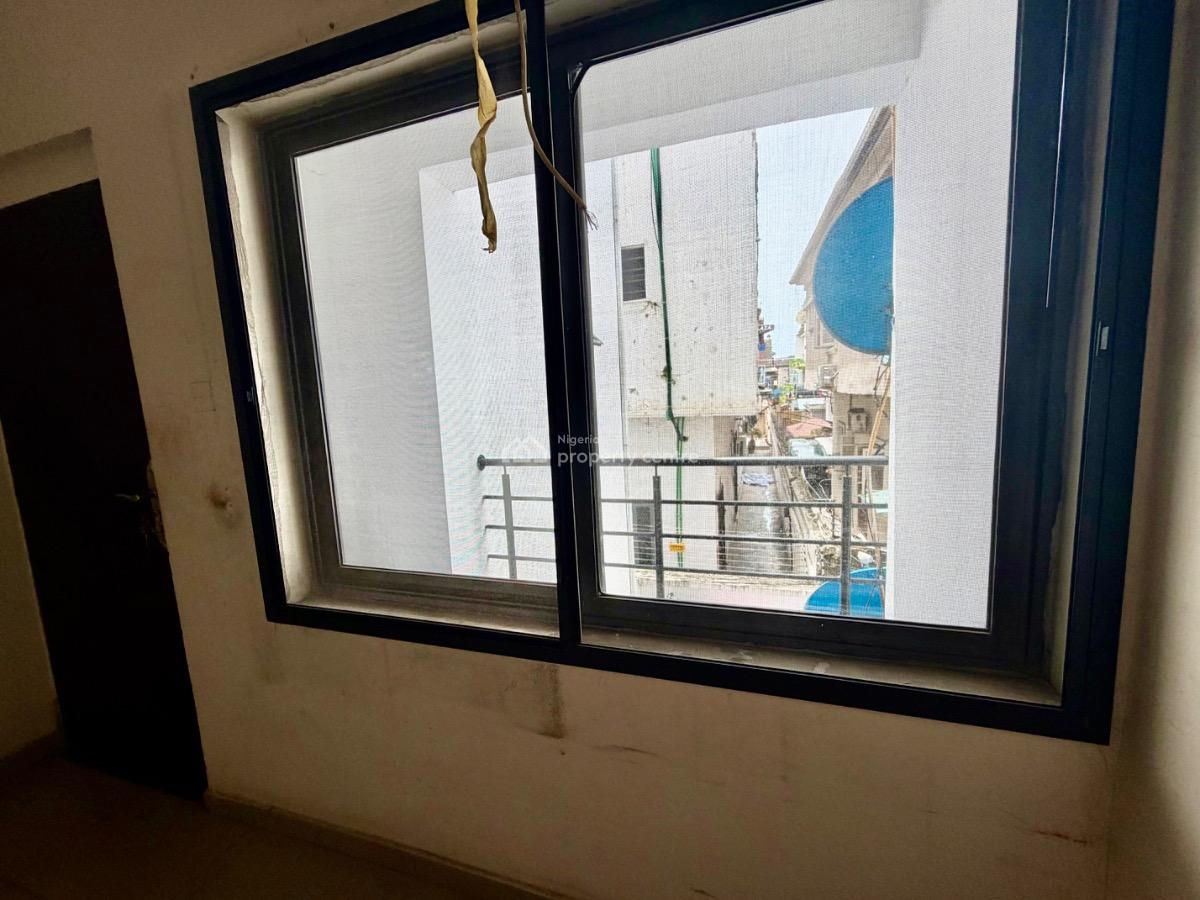 Well Built 2-bedroom Apartment, Osapa London, Lekki, Lagos, Flat / Apartment for Rent