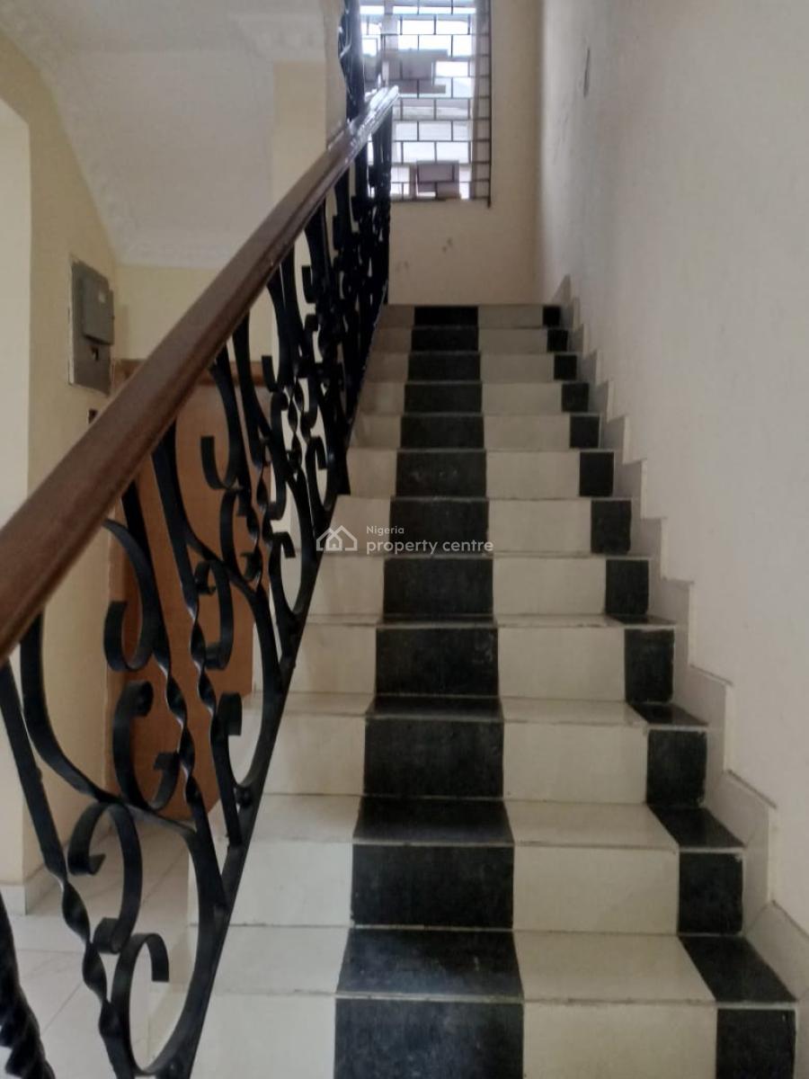 Well Maintained 4 Bedroom Duplex with Bq, Oba Oyekan Estate, Lekki Phase 1, Lekki, Lagos, Semi-detached Duplex for Sale