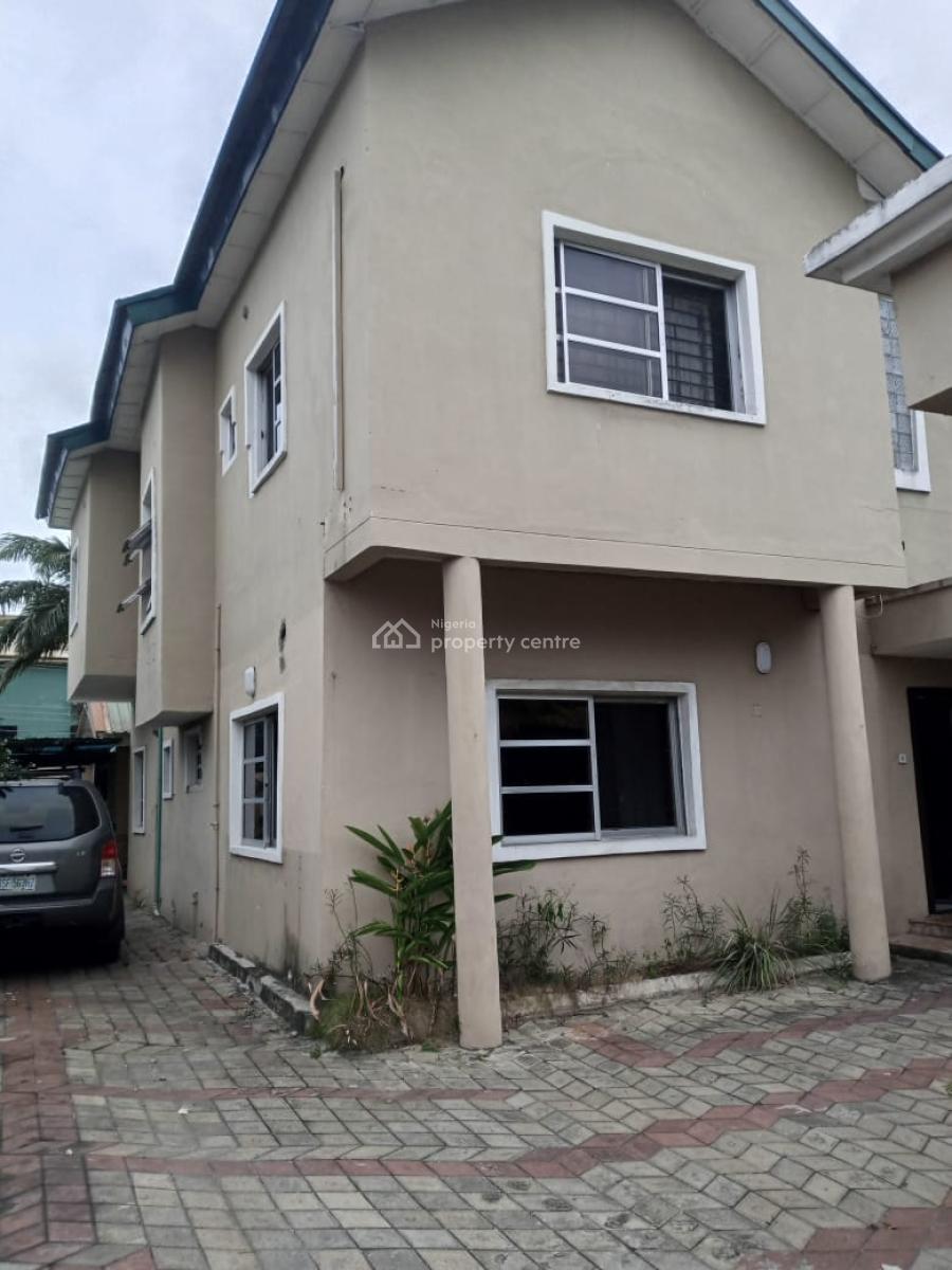 Well Maintained 4 Bedroom Duplex with Bq, Oba Oyekan Estate, Lekki Phase 1, Lekki, Lagos, Semi-detached Duplex for Sale