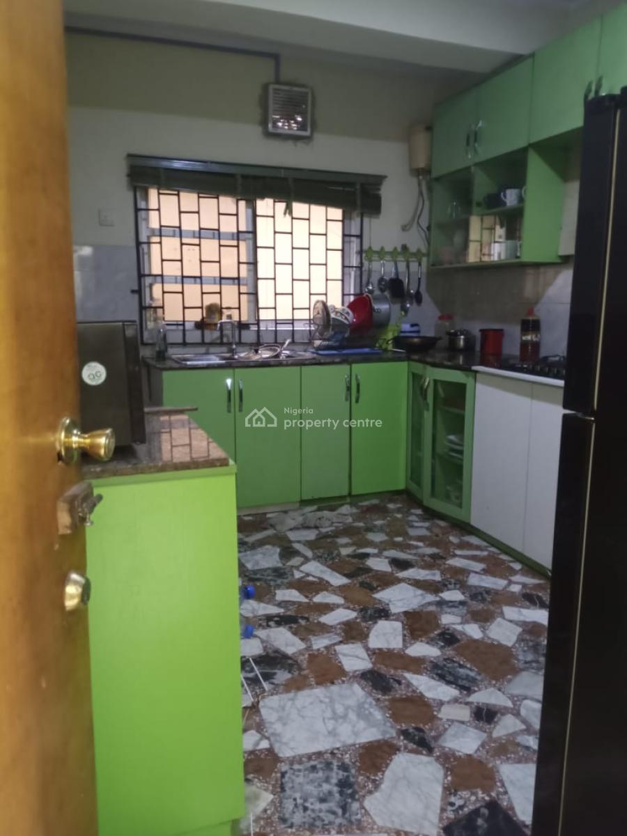 Well Maintained 4 Bedroom Duplex with Bq, Oba Oyekan Estate, Lekki Phase 1, Lekki, Lagos, Semi-detached Duplex for Sale