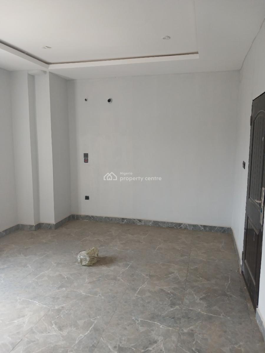 a Brand New Spacious 3-bedroom + 1 Bq, Idu-karmo District, After Nizamiyel Hospital ( Turkish Hospital), Idu Industrial, Abuja, Flat / Apartment for Rent