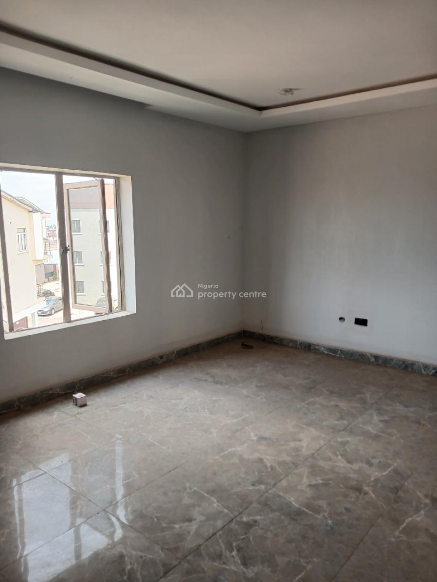 a Brand New Spacious 3-bedroom + 1 Bq, Idu-karmo District, After Nizamiyel Hospital ( Turkish Hospital), Idu Industrial, Abuja, Flat / Apartment for Rent