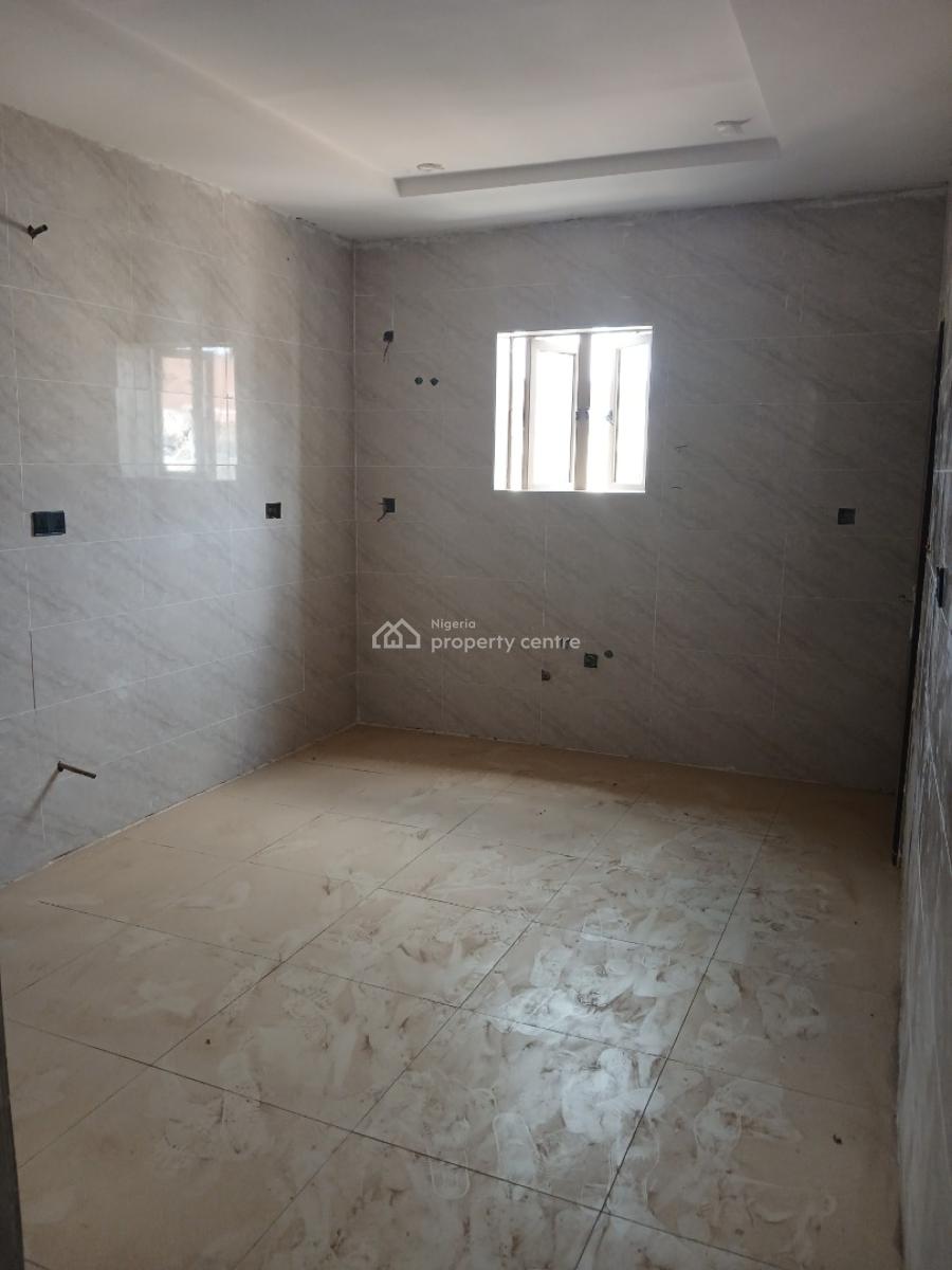 a Brand New Spacious 3-bedroom + 1 Bq, Idu-karmo District, After Nizamiyel Hospital ( Turkish Hospital), Idu Industrial, Abuja, Flat / Apartment for Rent