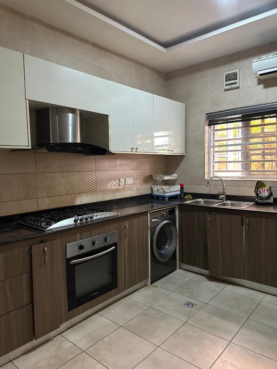 Lovely 2bedroom  with Ps5, Pool and Gym Available From Today, Lekki Phase 1, Lekki, Lagos, Flat / Apartment Short Let