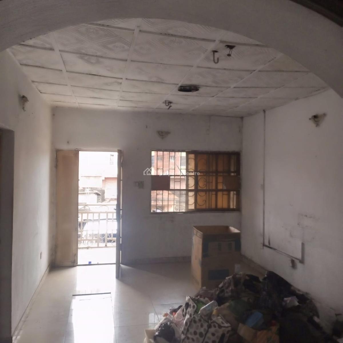 3 Bed Room Flat, Off Cole Street Ikate, Surulere, Lagos, Flat / Apartment for Rent