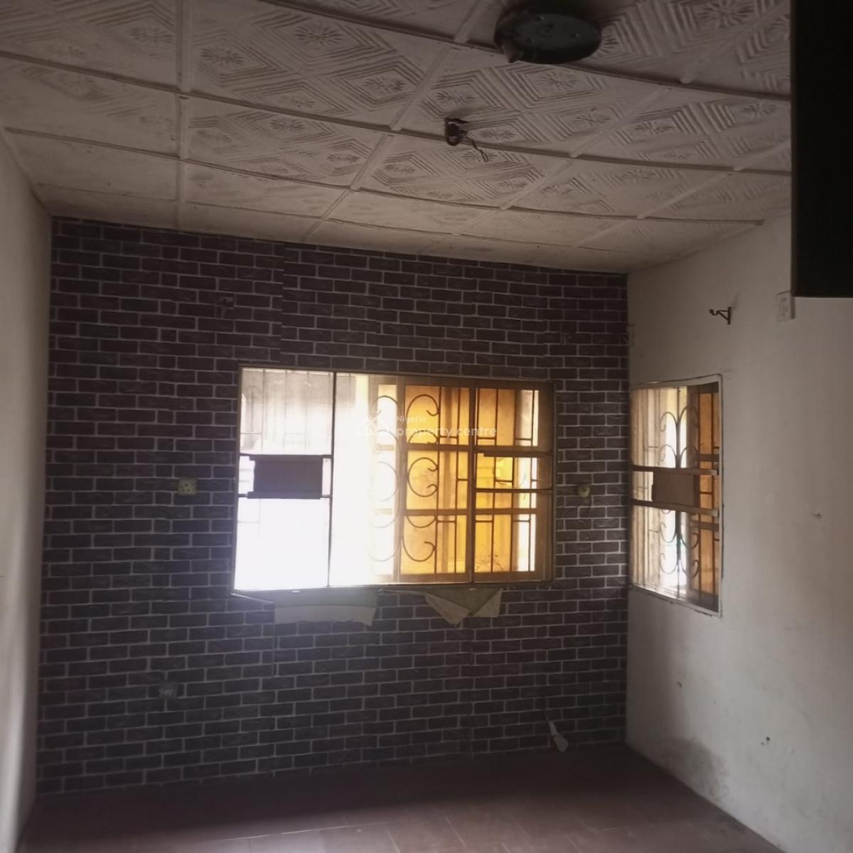 3 Bed Room Flat, Off Cole Street Ikate, Surulere, Lagos, Flat / Apartment for Rent
