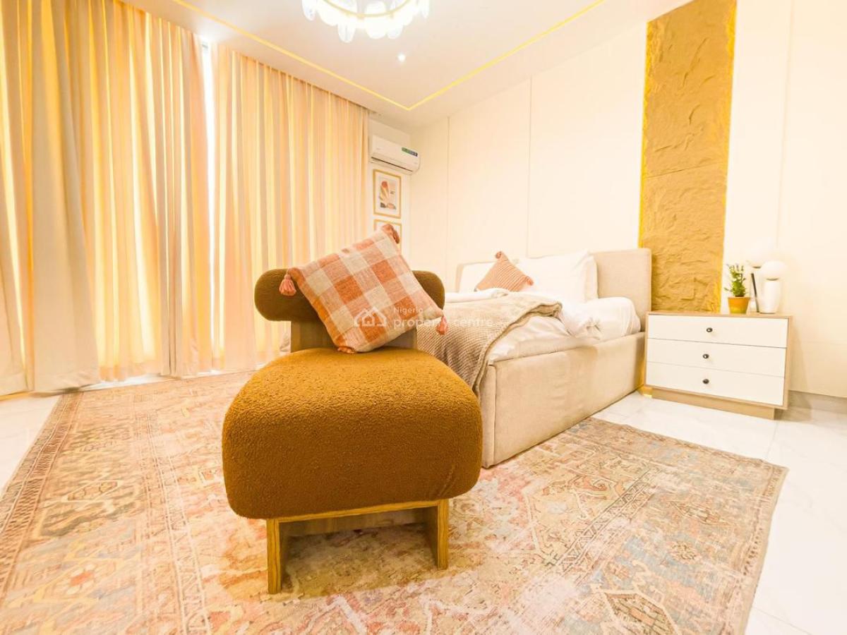 Luxury 2 Bedroom Apartment with Elevator and Swimming Pool, Housekeeping ,table Tennis,ps5,snooker, Lekki, Lagos, Flat / Apartment Short Let