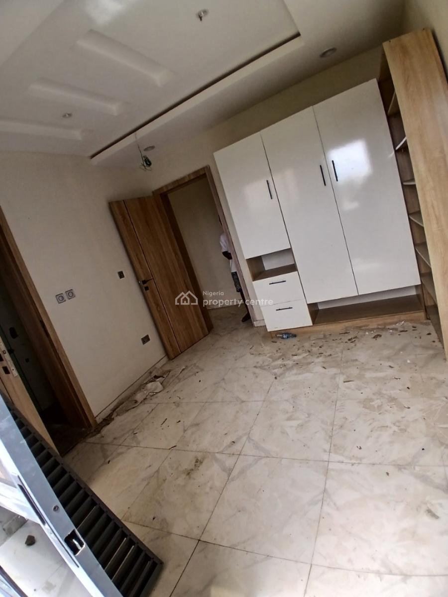 2 Bedrooms Flat Nice Mini Estate, Achiever Estate, Abijo, Lekki, Lagos, Flat / Apartment for Rent