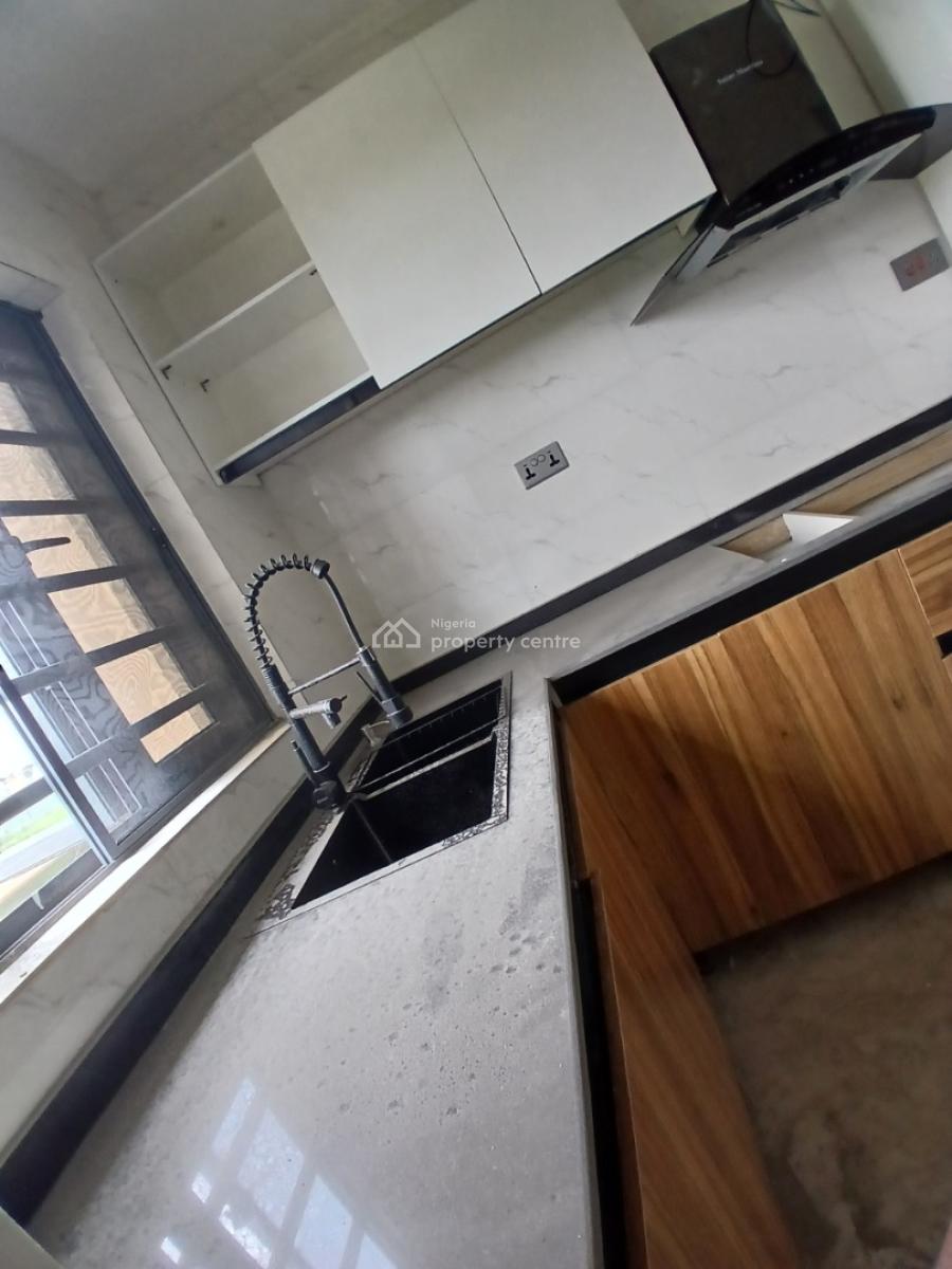 2 Bedrooms Flat Nice Mini Estate, Achiever Estate, Abijo, Lekki, Lagos, Flat / Apartment for Rent